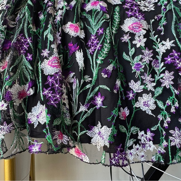 NWOT | Tadashi Shoji, MAIYA EMBROIDERED FLORAL GOWN, Women's Sz 12 - Picture 14 of 16